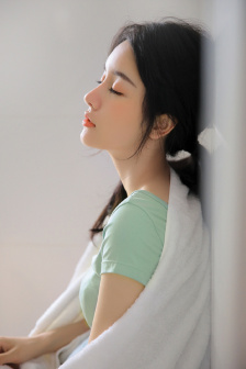 裸体女兵36姿